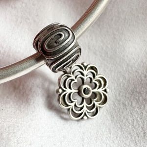 PANDORA Authentic Retired Dogwood Dangle Clip with Black Zirconia - 790812CZK